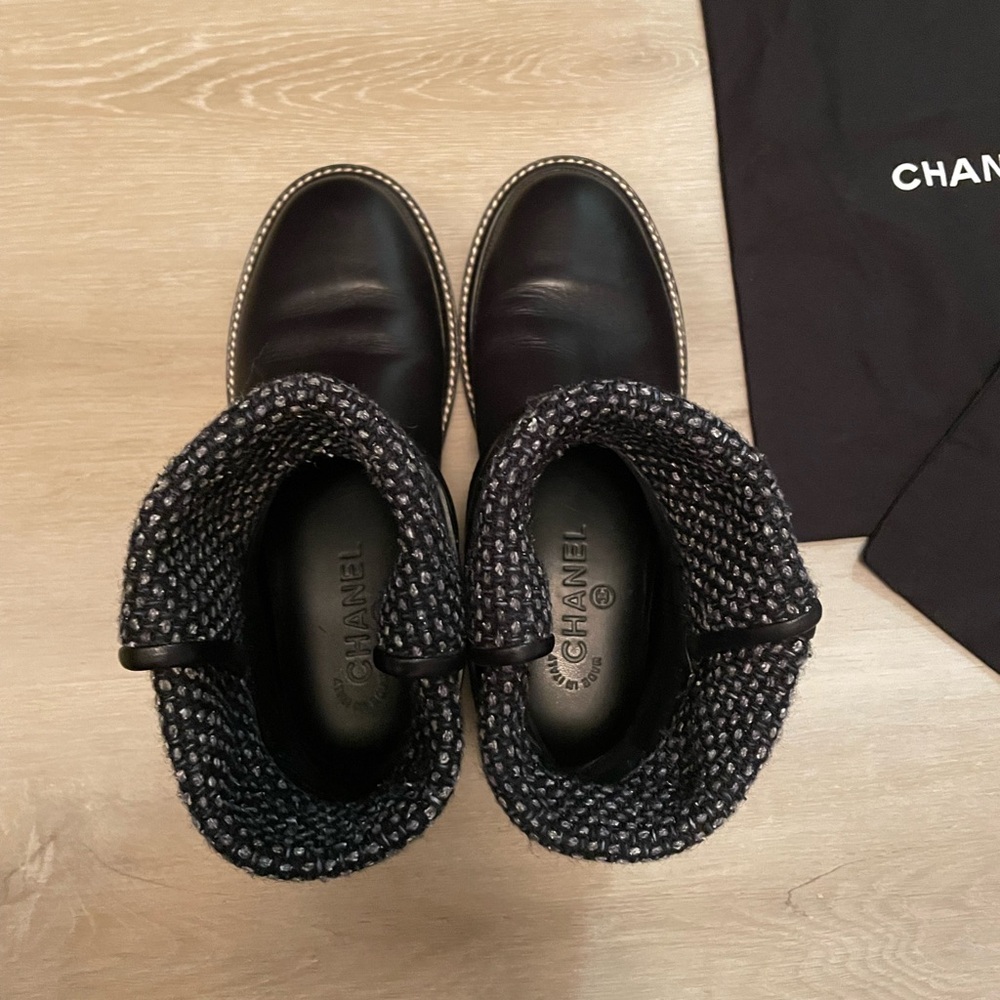 Stunning Chanel boots - Picture 13 of 16